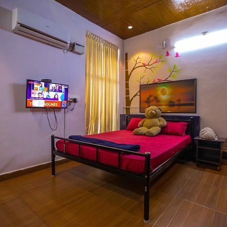 Waves Beach House Puducherry Exterior foto